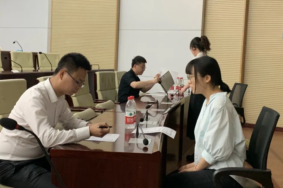 说明: 图片 说明: 图片